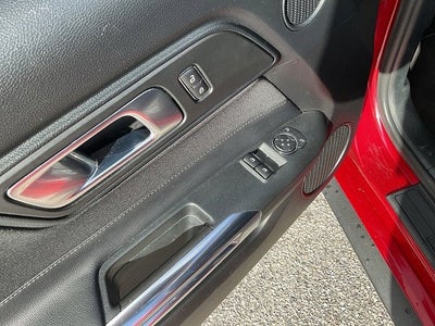 2022 Ford Mustang EcoBoost