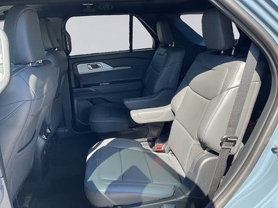 2027 Ford Explorer Active w/200A Pkg