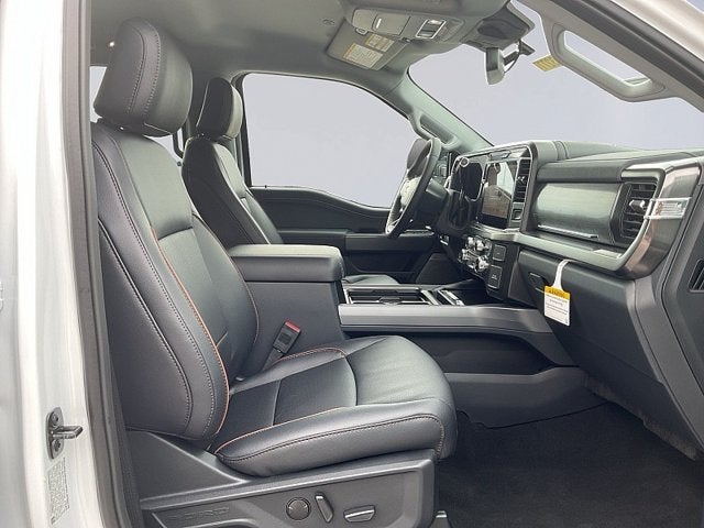 2027 Ford Super Duty F-350 SRW LARIAT