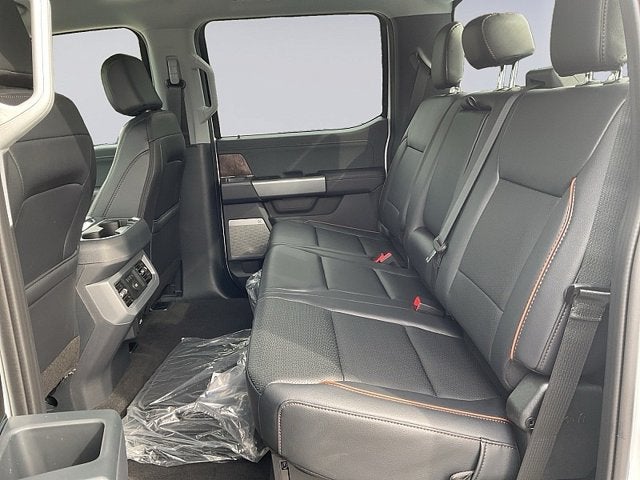 2027 Ford Super Duty F-350 SRW LARIAT