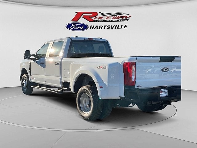 2027 Ford Super Duty F-350 DRW XL