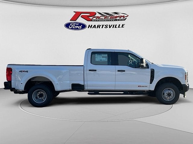 2027 Ford Super Duty F-350 DRW XL