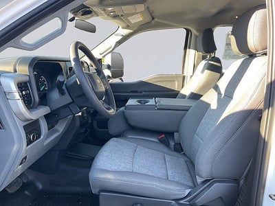 2027 Ford Super Duty F-350 DRW XL