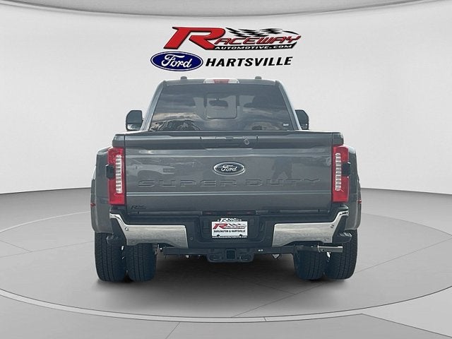 2026 Ford Super Duty F-350 DRW LARIAT