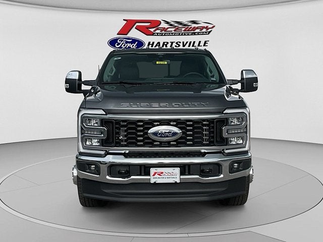 2026 Ford Super Duty F-350 DRW LARIAT