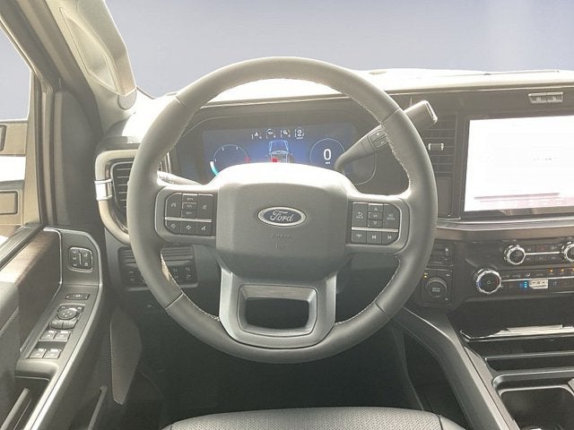 2026 Ford Super Duty F-350 DRW LARIAT