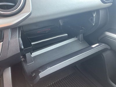 2022 Toyota Tacoma 2WD SR5