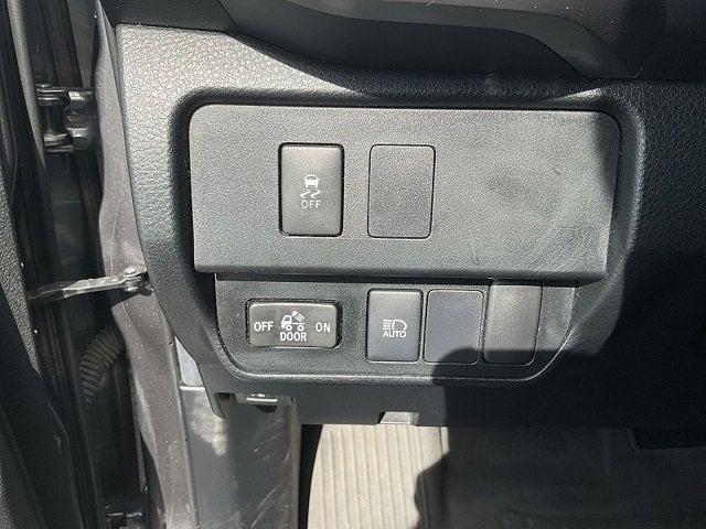 2022 Toyota Tacoma 2WD SR5