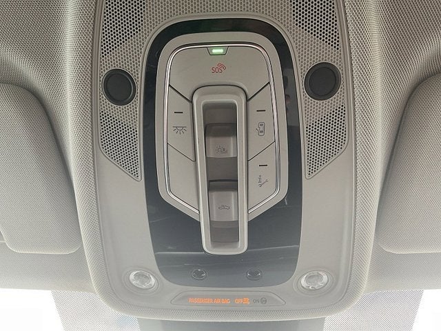 2022 Audi Q8 Premium Plus