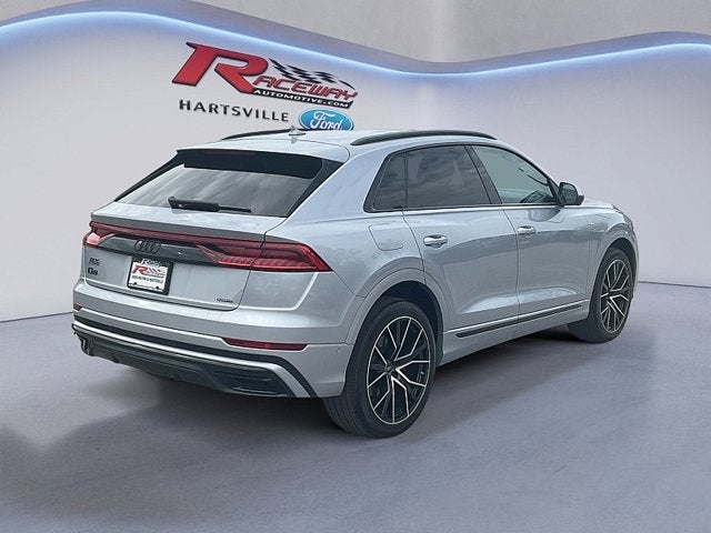 2022 Audi Q8 Premium Plus