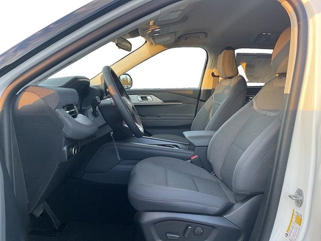 2026 Ford Explorer Active RWD