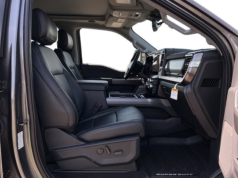 2026 Ford Super Duty F-250 4WD LARIAT