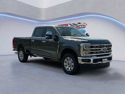 2026 Ford Super Duty F-250 4WD LARIAT