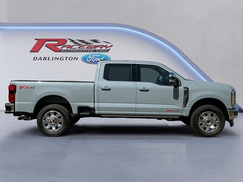 2026 Ford Super Duty F-250 4WD LARIAT