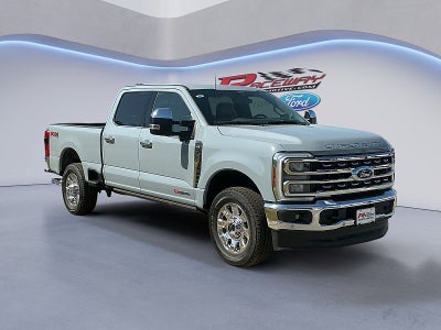 2026 Ford Super Duty F-250 4WD LARIAT