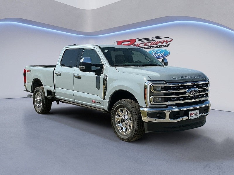 2026 Ford Super Duty F-250 4WD LARIAT