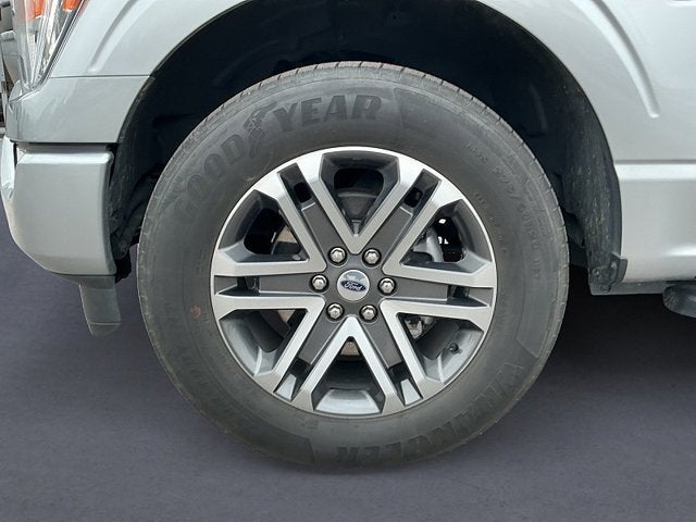 2022 Ford F-150 XL 2WD SuperCrew 5.5' Box