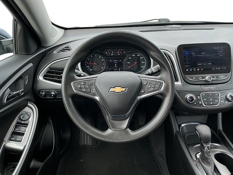 2025 Chevrolet Malibu LT w/1LT