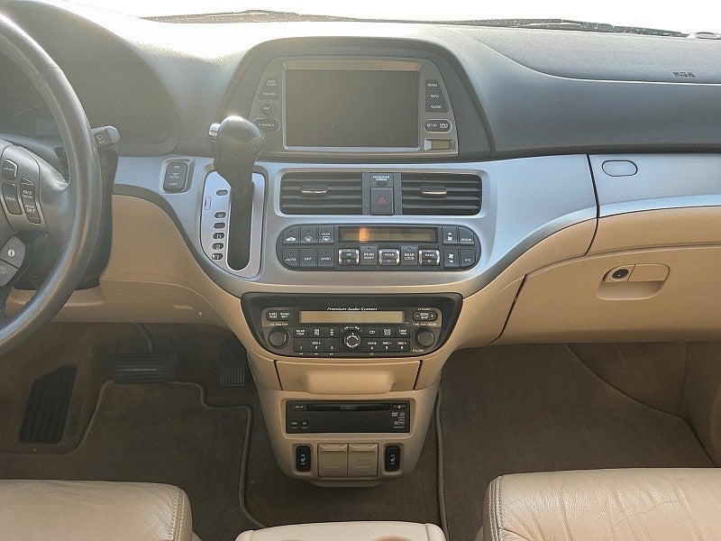 2008 Honda Odyssey Touring w/ Navigation & RES